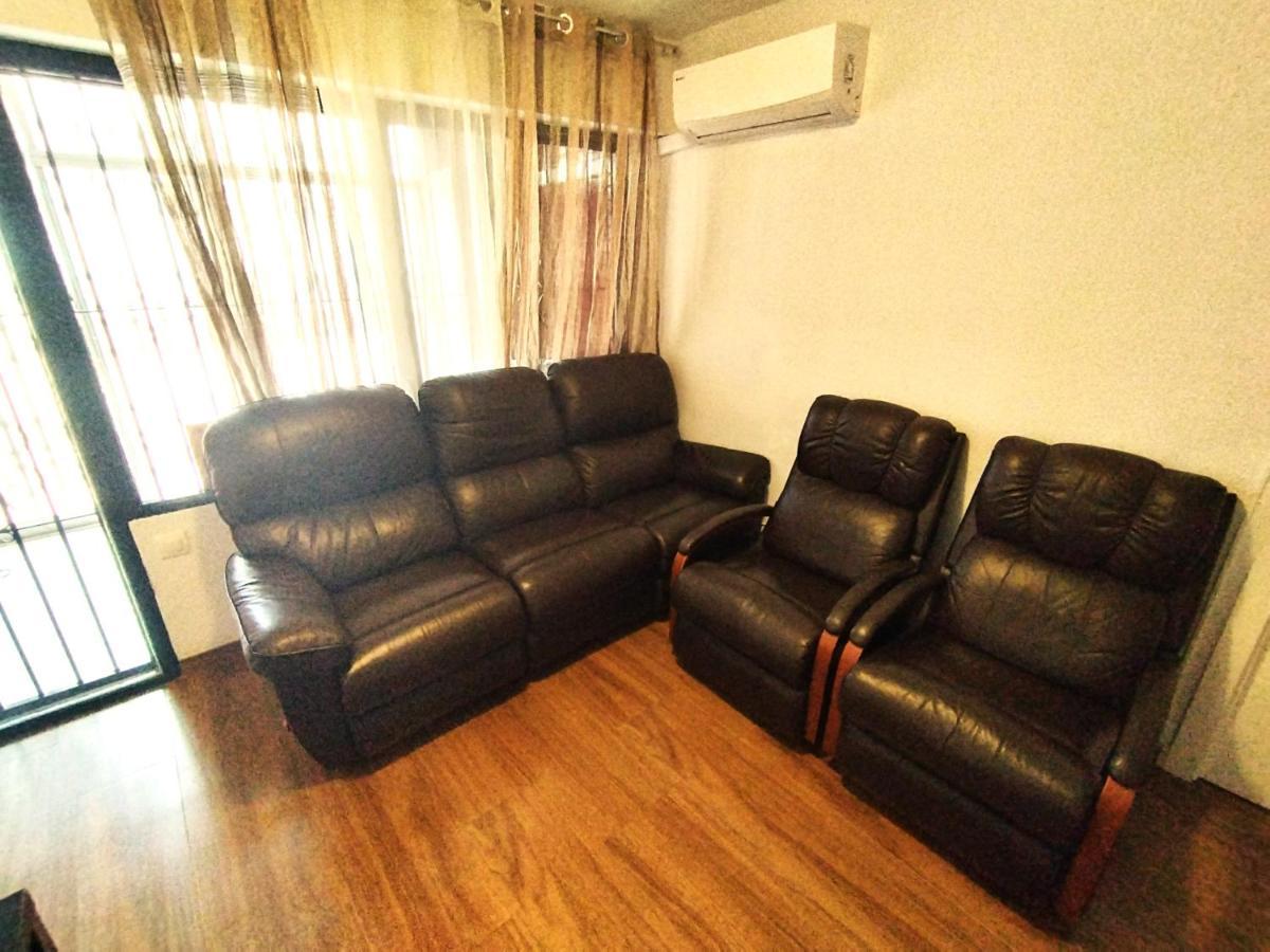 Sunny Flat With Huge Terrace! Close Downtown! *