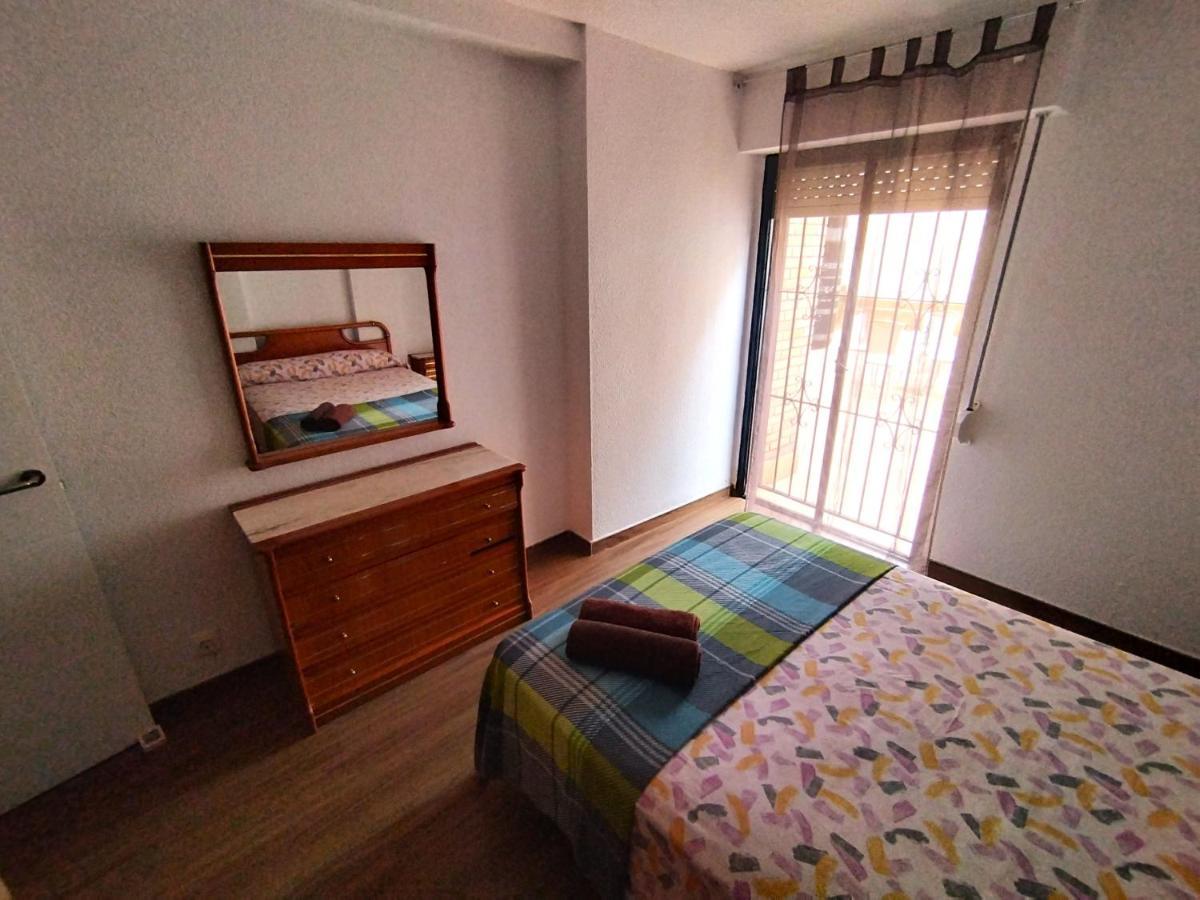 Sunny Flat With Huge Terrace! Close Downtown! Apartment Alicante