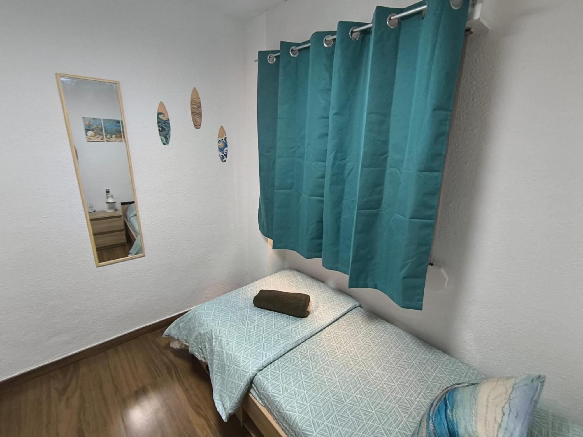 Sunny Flat With Huge Terrace! Close Downtown! Appartement